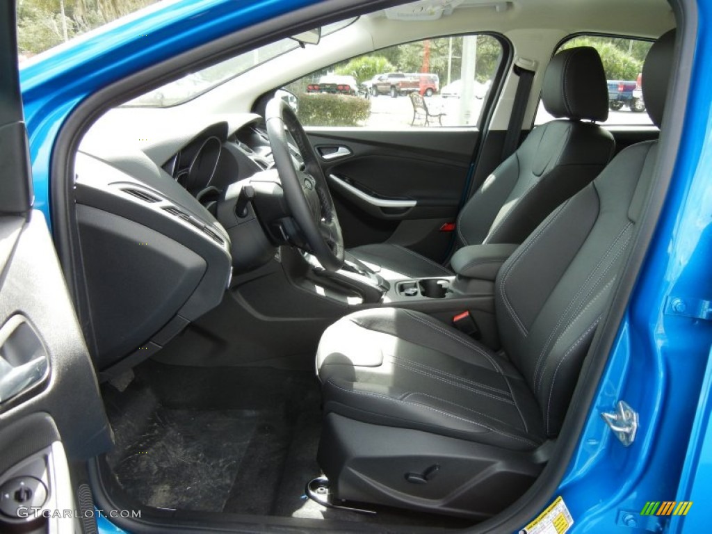 Charcoal Black Interior 2013 Ford Focus SE Hatchback Photo #72685543