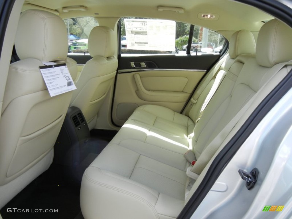 Light Dune Interior 2013 Lincoln MKS FWD Photo #72686187
