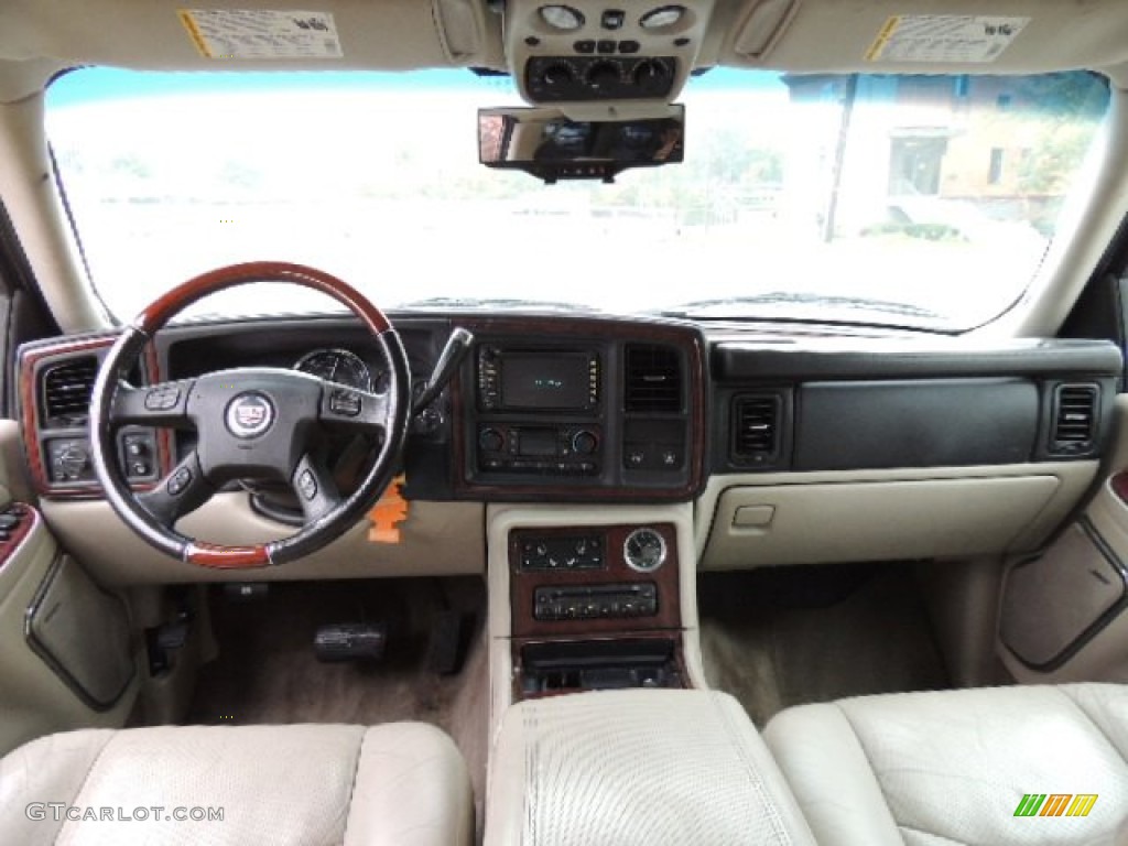 2004 Cadillac Escalade ESV AWD Platinum Edition Shale Dashboard Photo