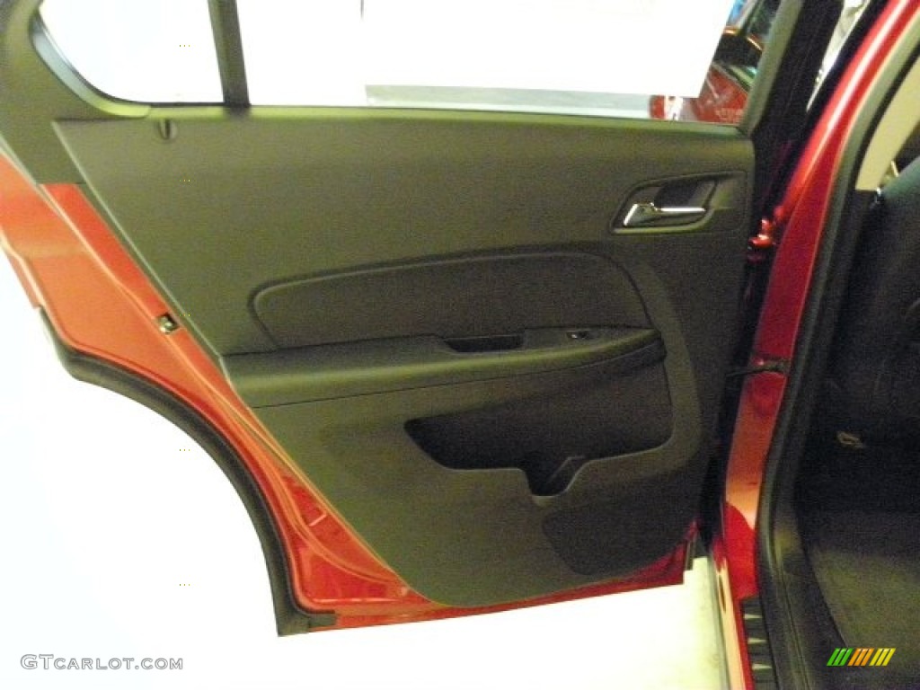 2013 Equinox LT - Crystal Red Tintcoat / Jet Black photo #11