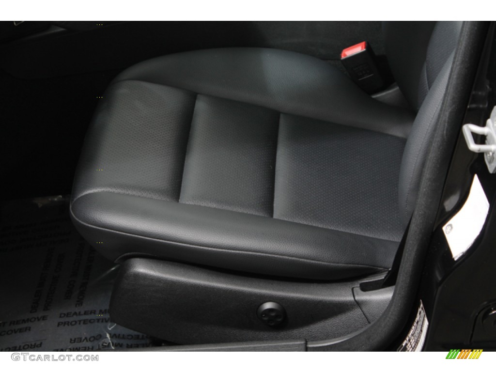 2010 C 300 Sport 4Matic - Black / Black photo #20