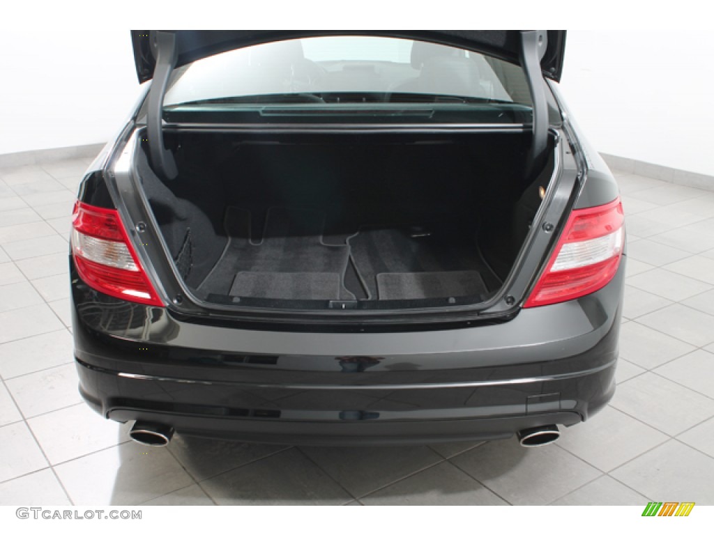2010 C 300 Sport 4Matic - Black / Black photo #21