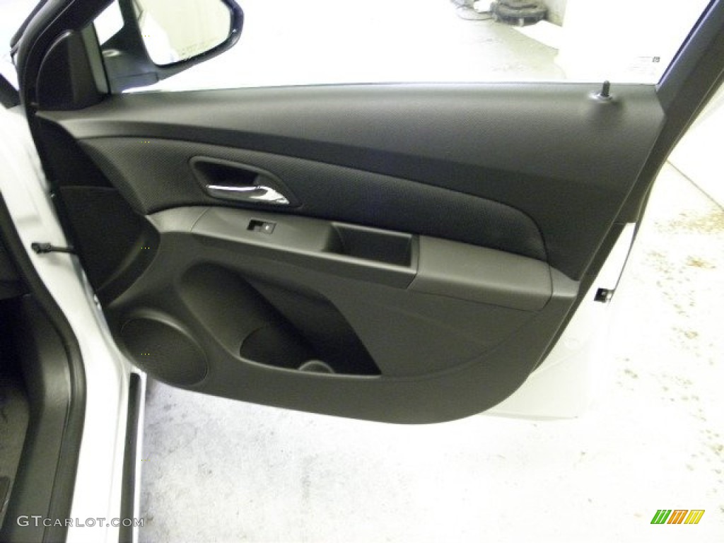 2013 Cruze LT - Summit White / Jet Black photo #6