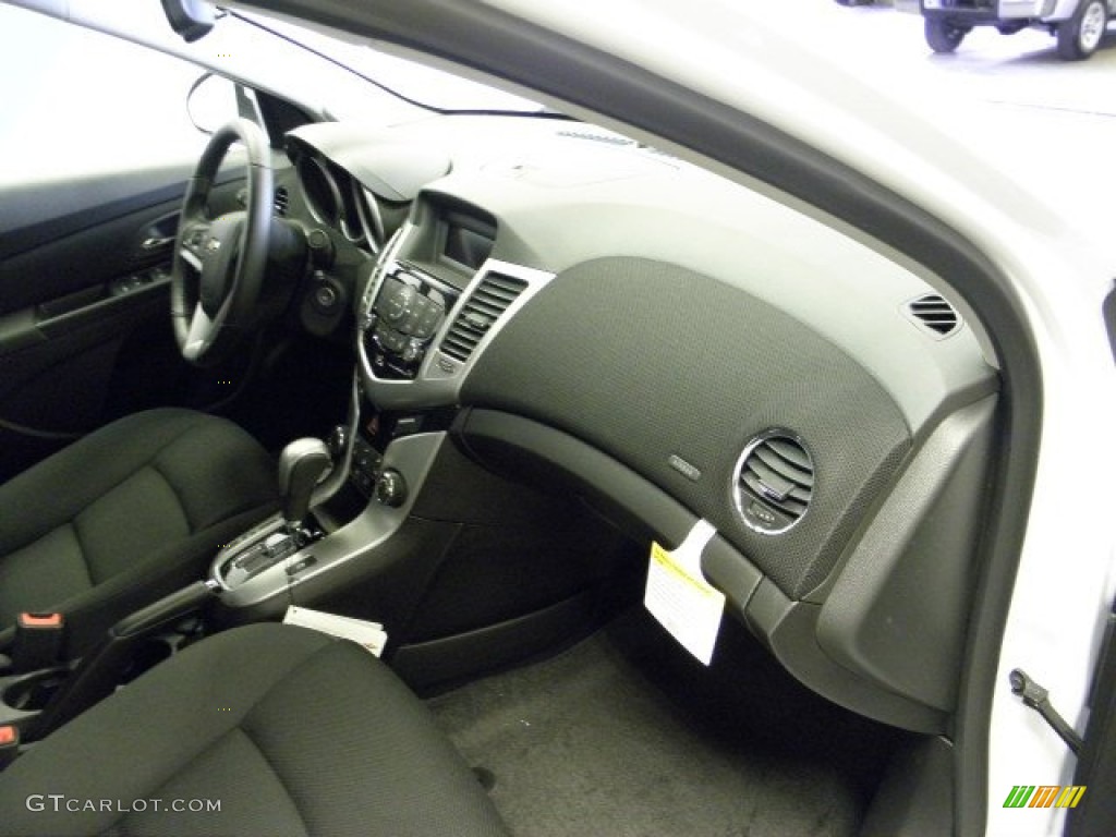 2013 Cruze LT - Summit White / Jet Black photo #7