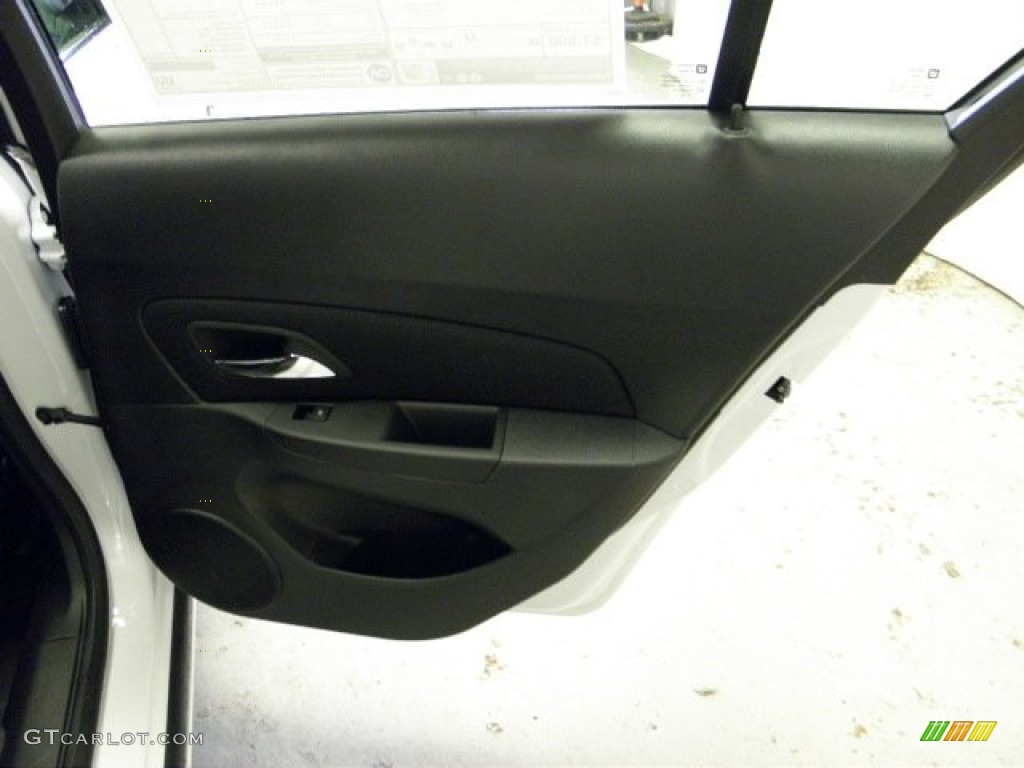 2013 Cruze LT - Summit White / Jet Black photo #9