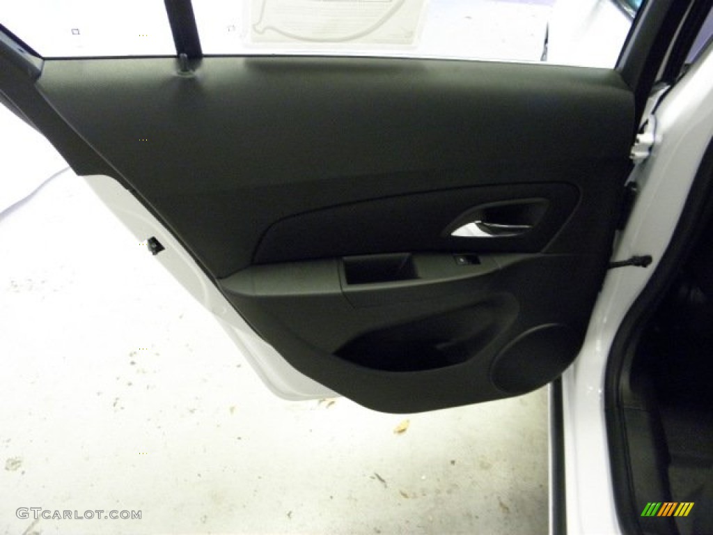 2013 Cruze LT - Summit White / Jet Black photo #11