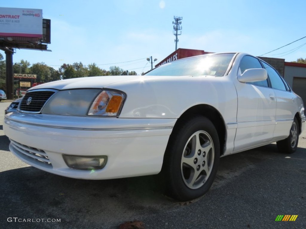 1998 Avalon XL - Super White / Beige photo #1