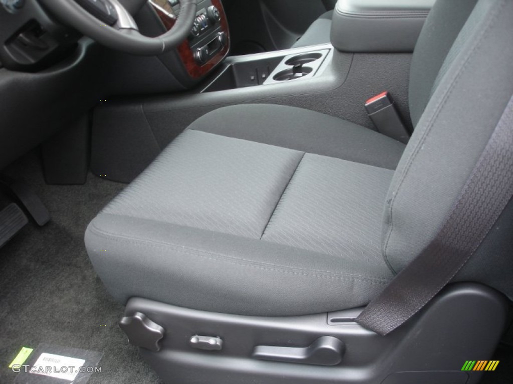 2013 Suburban LS - Blue Ray Metallic / Ebony photo #2