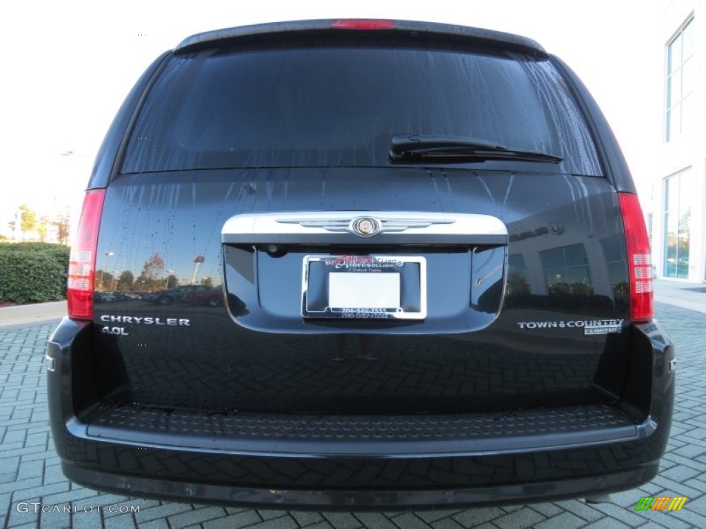 2010 Town & Country Limited - Brilliant Black Crystal Pearl / Medium Slate Gray/Light Shale photo #4