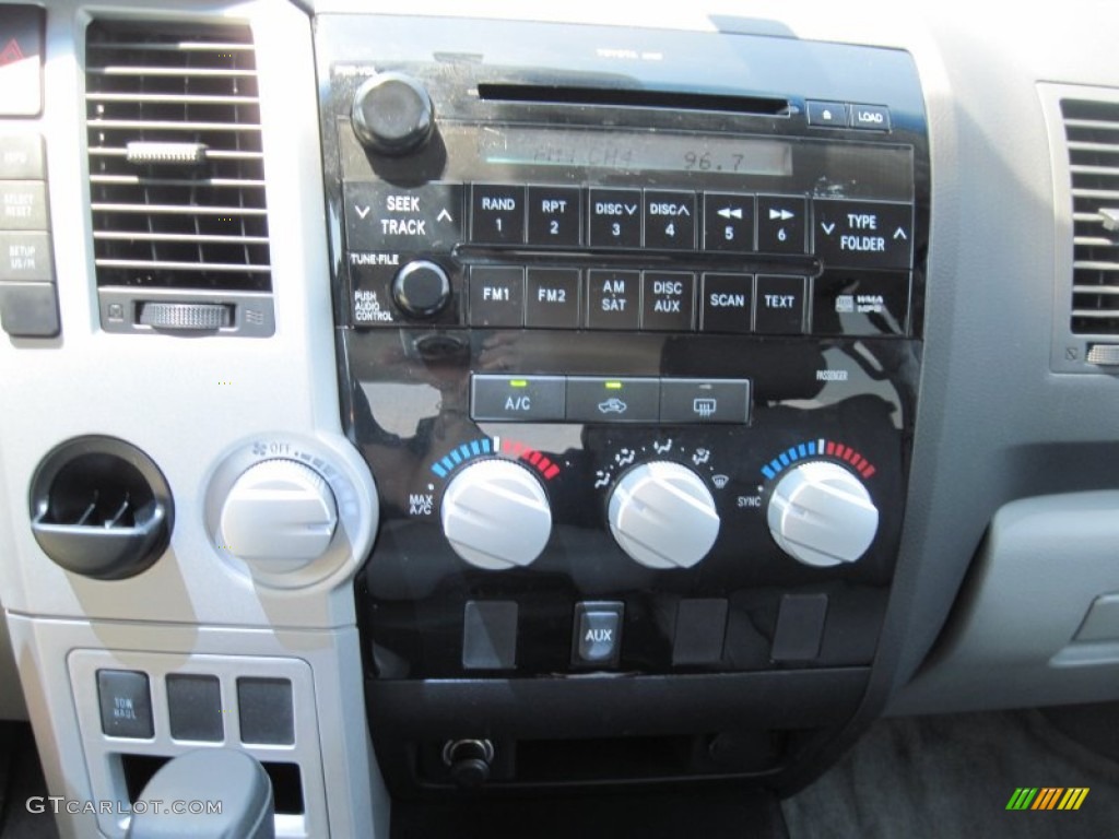 2007 Tundra SR5 CrewMax - Super White / Graphite Gray photo #19