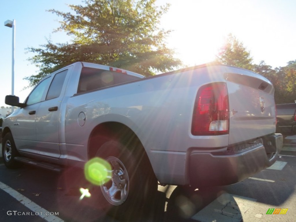 2009 Ram 1500 ST Quad Cab - Bright Silver Metallic / Dark Slate/Medium Graystone photo #2