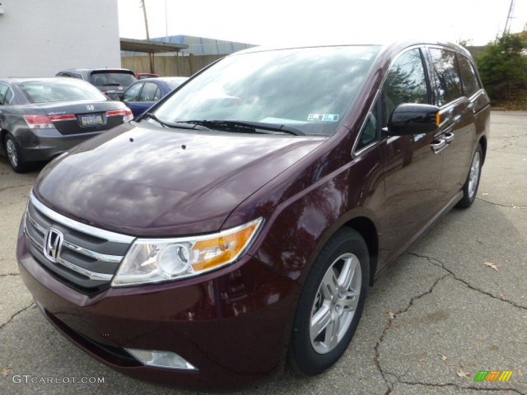 Dark Cherry Pearl 2013 Honda Odyssey Touring Exterior Photo #72702055