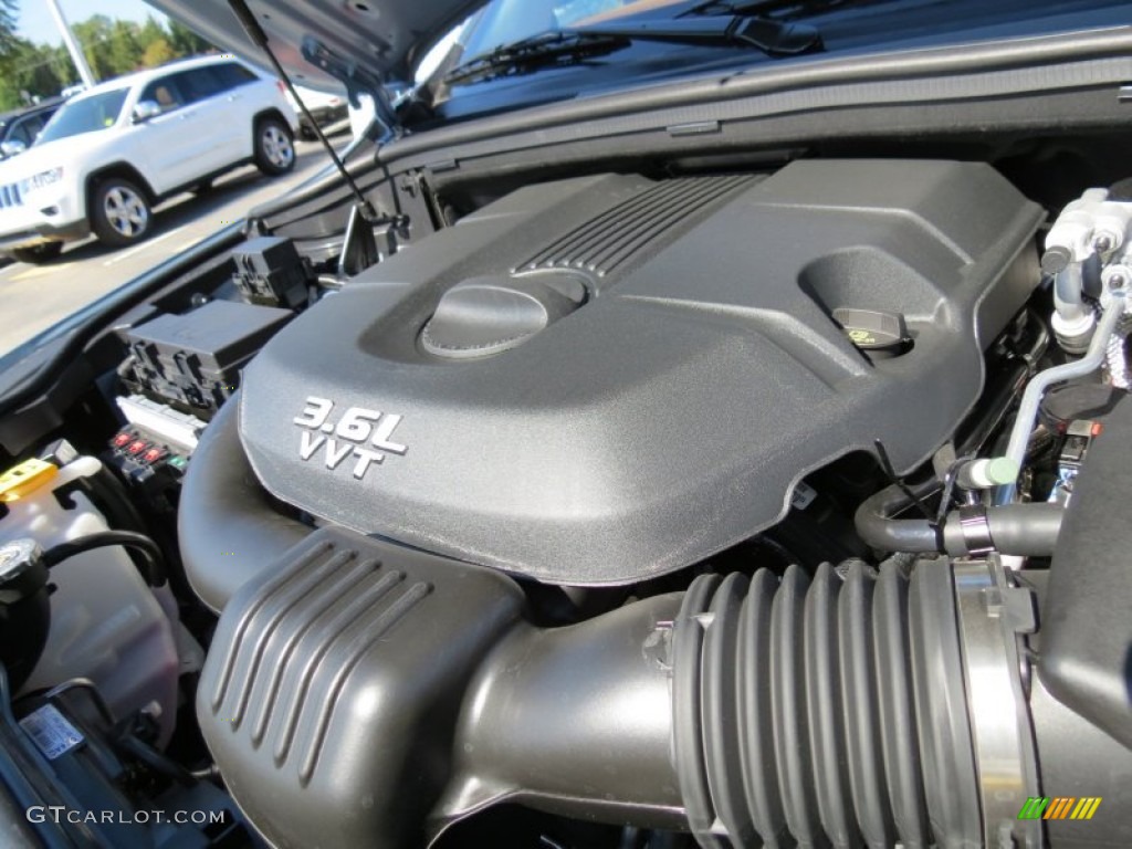 2013 Grand Cherokee Overland - Winter Chill Pearl / New Saddle/Black photo #12