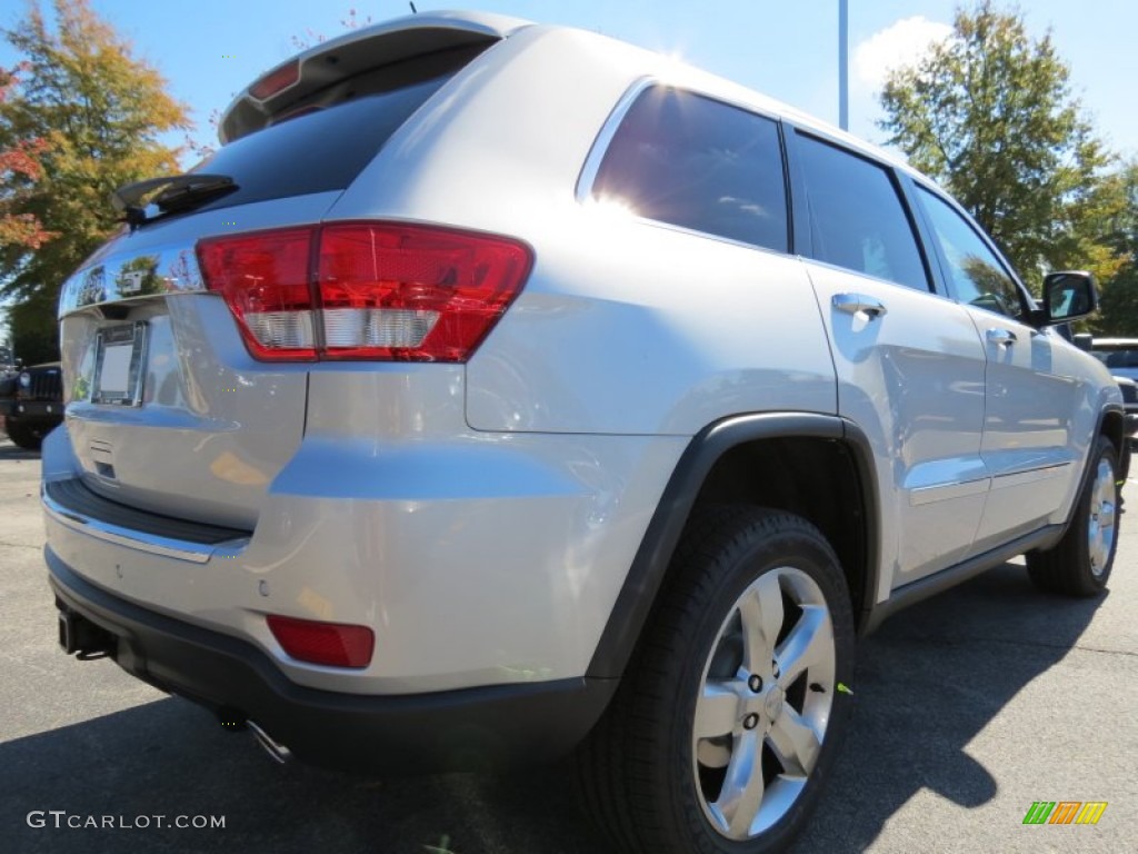 2013 Grand Cherokee Overland - Bright Silver Metallic / New Saddle/Black photo #3