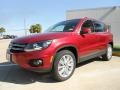 Wild Cherry Metallic - Tiguan SE Photo No. 3