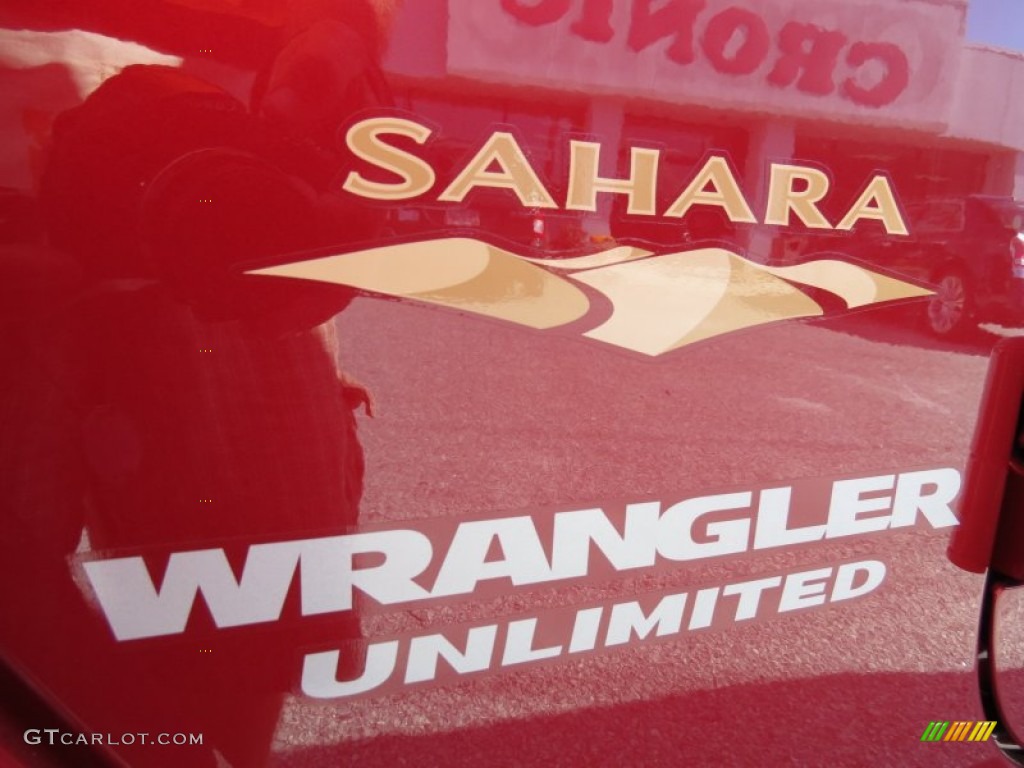 2013 Wrangler Unlimited Sahara 4x4 - Deep Cherry Red Crystal Pearl / Black photo #10