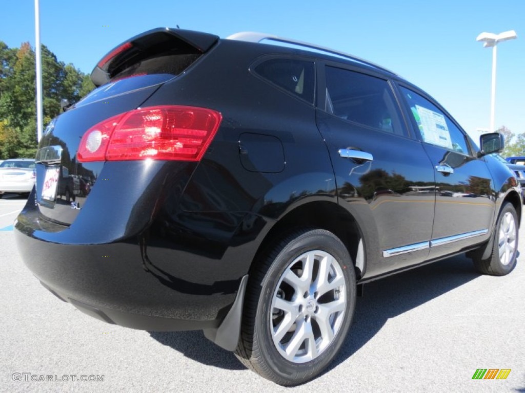 2013 Rogue SV - Super Black / Gray photo #5