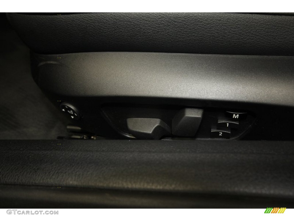 2011 Z4 sDrive30i Roadster - Space Gray Metallic / Black photo #17