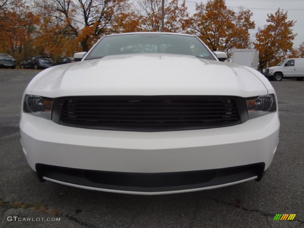 2011 Mustang GT Coupe - Performance White / Charcoal Black photo #2