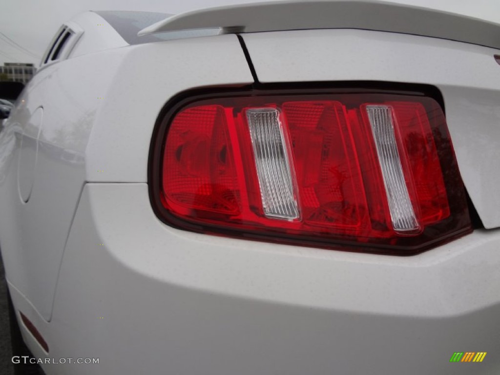 2011 Mustang GT Coupe - Performance White / Charcoal Black photo #8