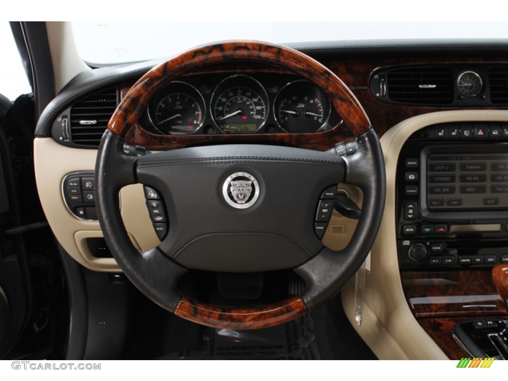 2008 Jaguar XJ Vanden Plas Champagne/Charcoal Steering Wheel Photo #72713752