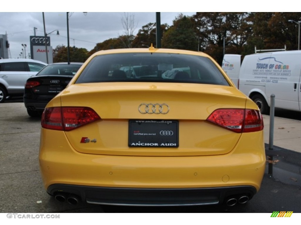 2010 S4 3.0 quattro Sedan - Imola Yellow / Black photo #4