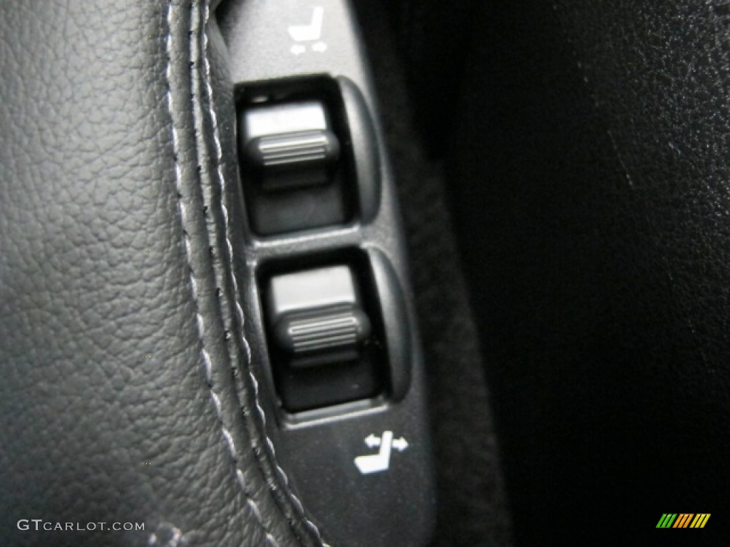 2009 Nissan 370Z Coupe Controls Photo #72714323