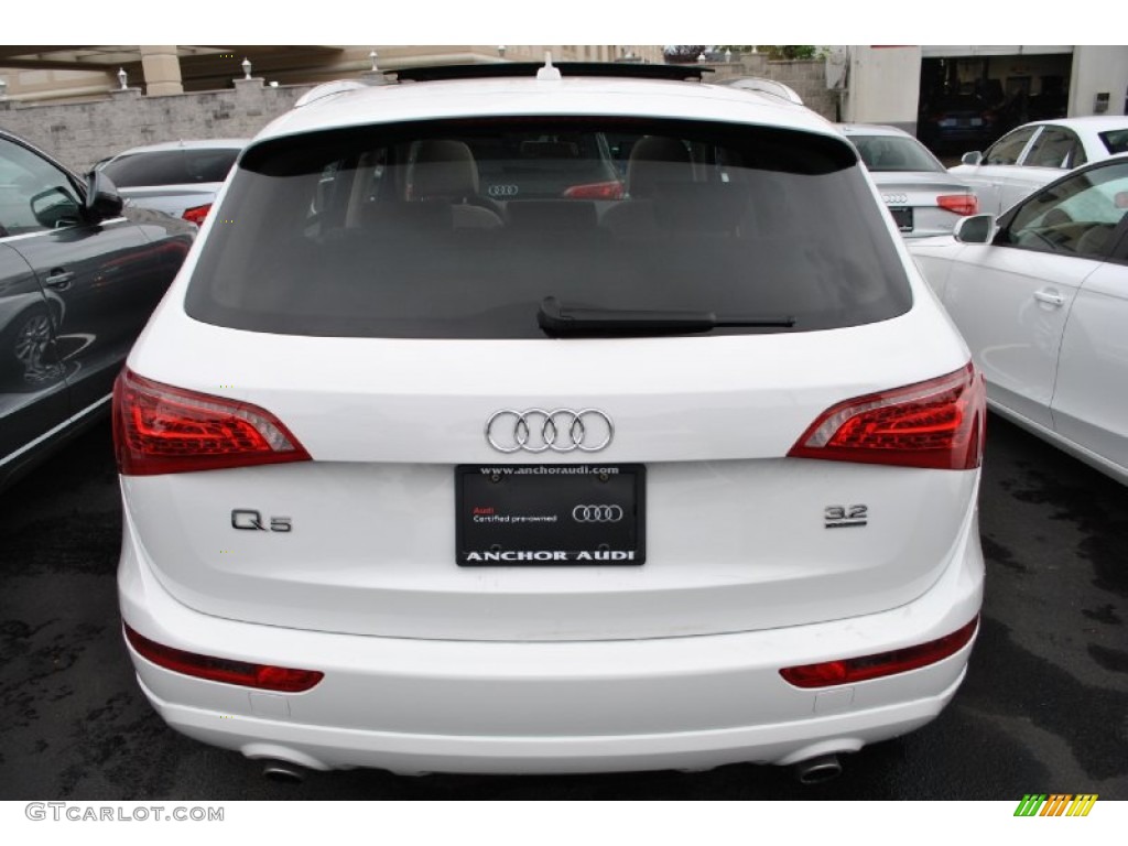 2009 Q5 3.2 Premium quattro - Ibis White / Cardamom Beige photo #3