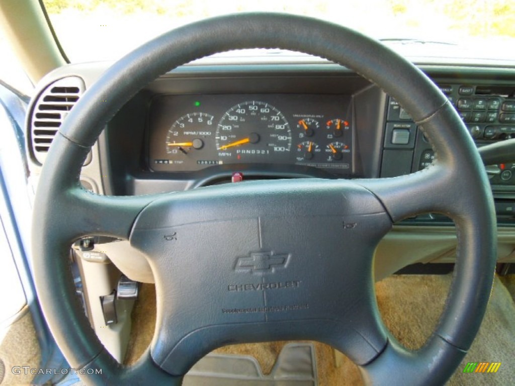 1997 Chevrolet Tahoe LS 4x4 Pewter Steering Wheel Photo #72714928