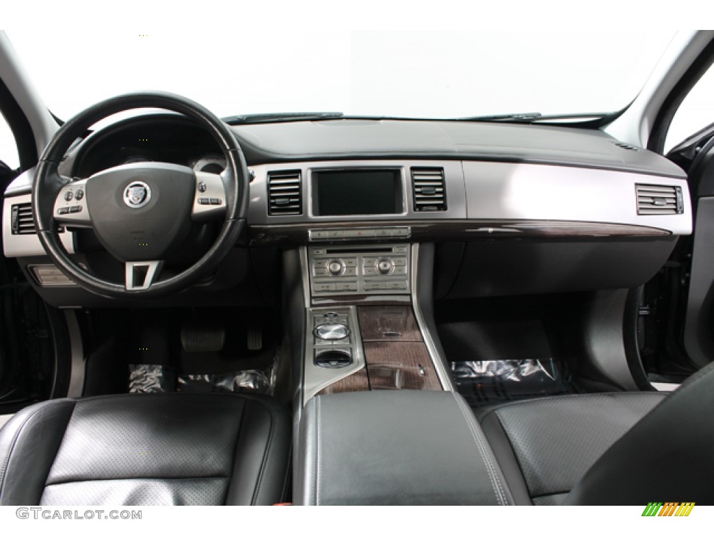 2009 Jaguar XF Supercharged Charcoal/Charcoal Dashboard Photo #72715490
