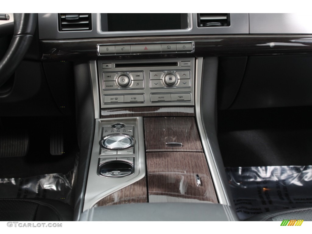 2009 Jaguar XF Supercharged Controls Photo #72715628