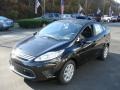 2013 Tuxedo Black Ford Fiesta SE Sedan  photo #4