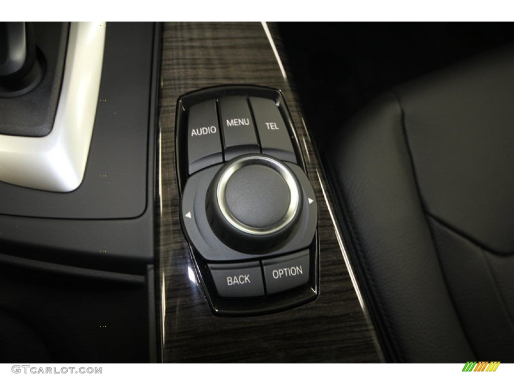 2013 BMW 3 Series 328i Sedan Controls Photo #72717410