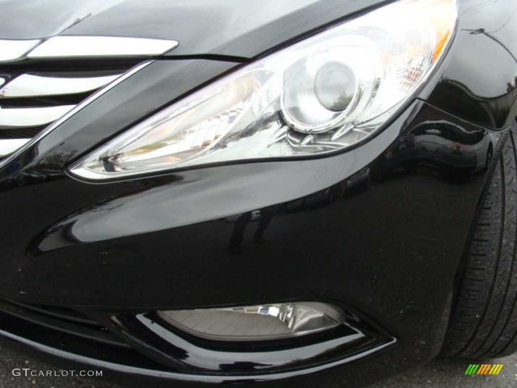 2011 Sonata Limited - Midnight Black / Black photo #31