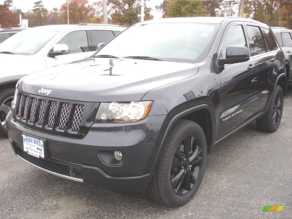 2013 Grand Cherokee Altitude 4x4 - Mineral Gray Metallic / Black photo #1