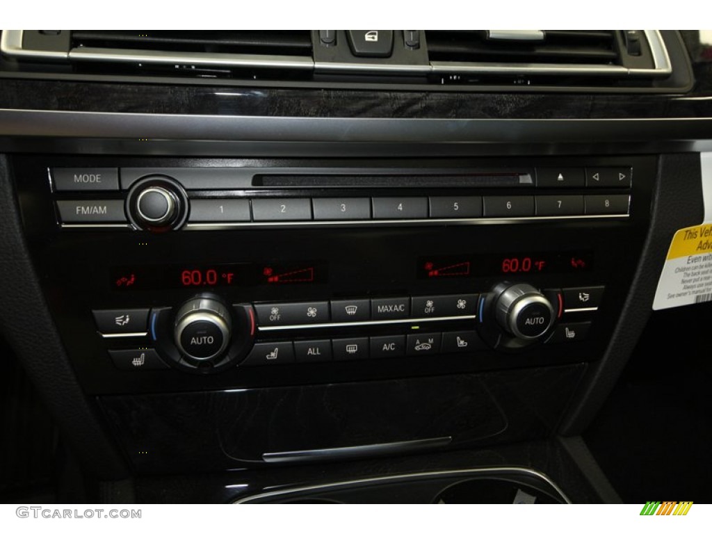 2013 BMW 7 Series 740Li Sedan Controls Photo #72722732
