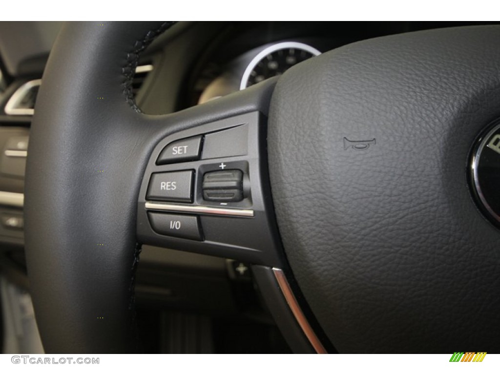 2013 BMW 7 Series 740Li Sedan Controls Photo #72722837