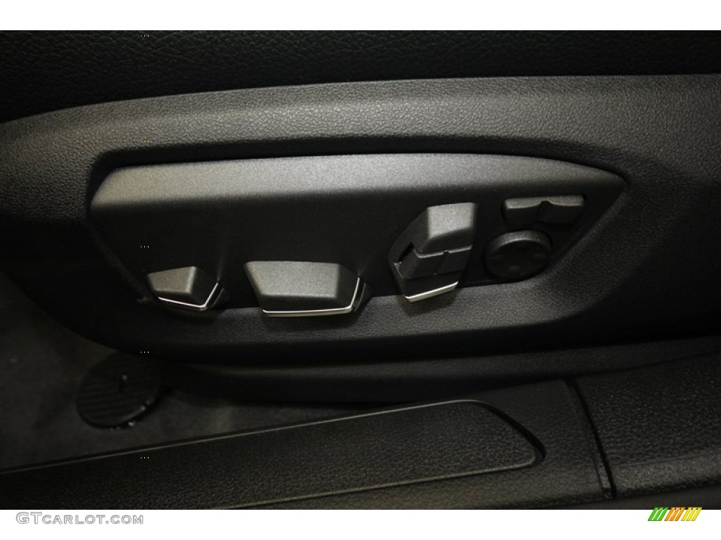 2013 7 Series 740i Sedan - Black Sapphire Metallic / Black photo #15