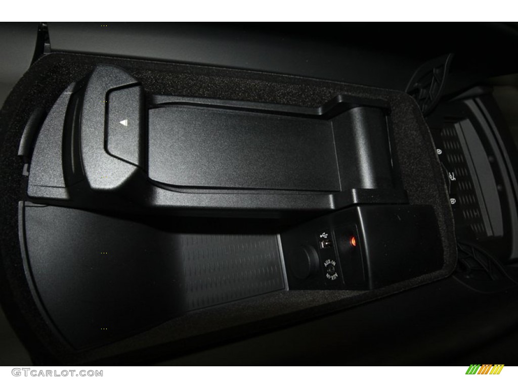 2013 7 Series 740i Sedan - Black Sapphire Metallic / Black photo #20