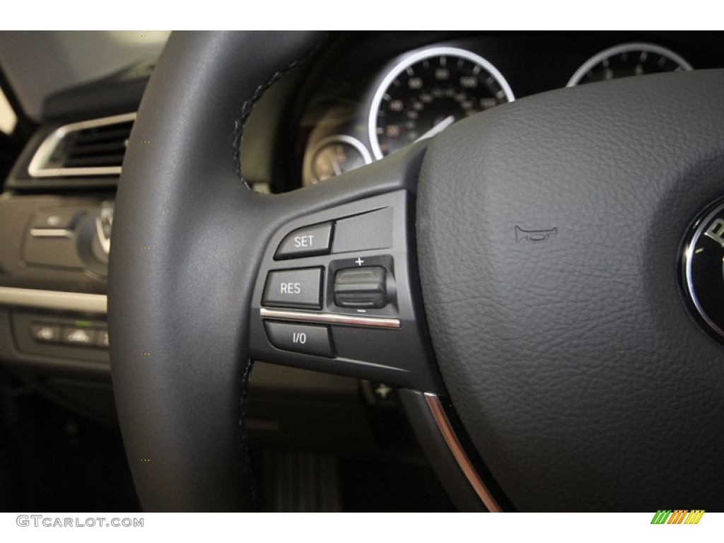 2013 BMW 7 Series 740i Sedan Controls Photo #72724695