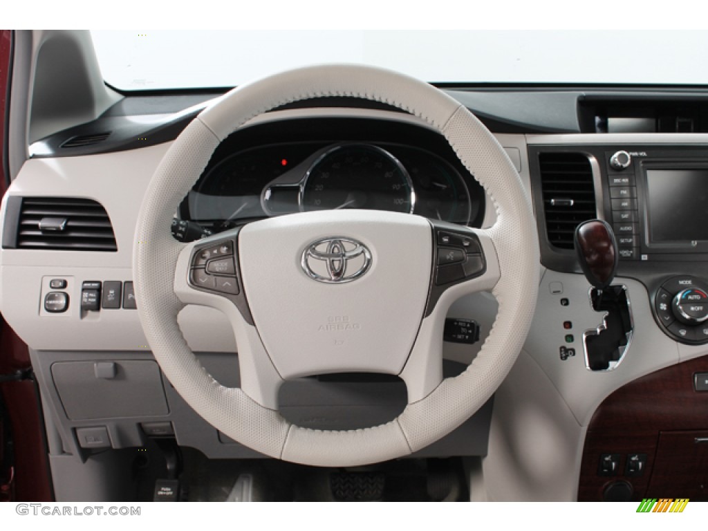 2011 Sienna XLE - Salsa Red Pearl / Light Gray photo #7