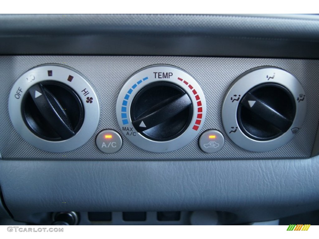 2009 Tacoma V6 SR5 PreRunner Double Cab - Super White / Graphite Gray photo #30