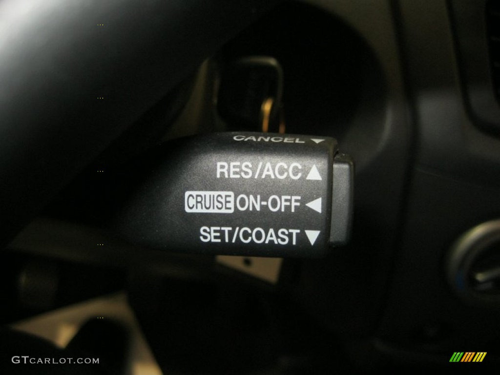 2003 Aerio SX Sport Wagon - Racy Red / Black photo #22
