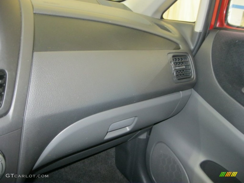 2003 Aerio SX Sport Wagon - Racy Red / Black photo #26