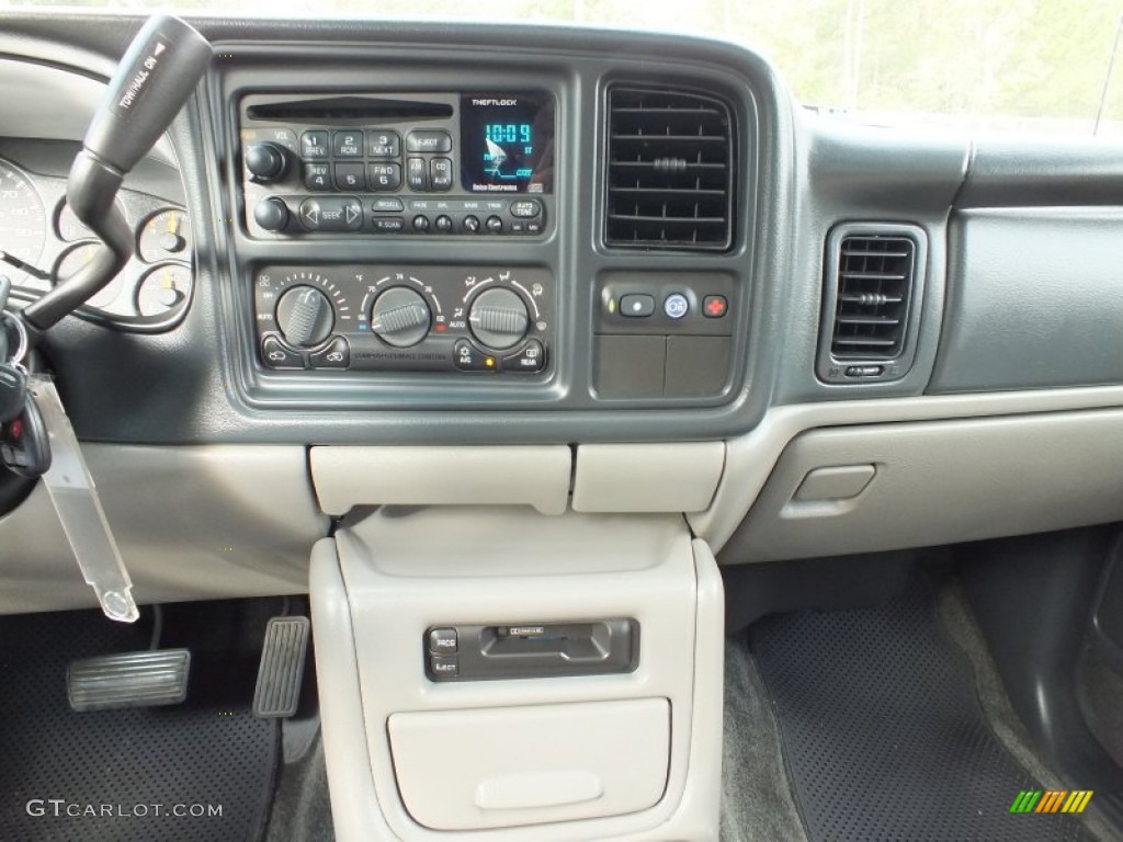 2002 Tahoe LT 4x4 - Light Pewter Metallic / Tan/Neutral photo #19