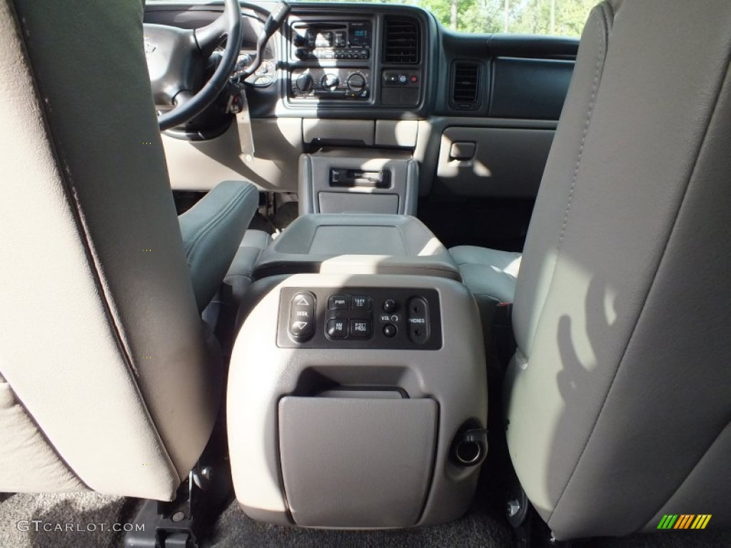 2002 Tahoe LT 4x4 - Light Pewter Metallic / Tan/Neutral photo #33