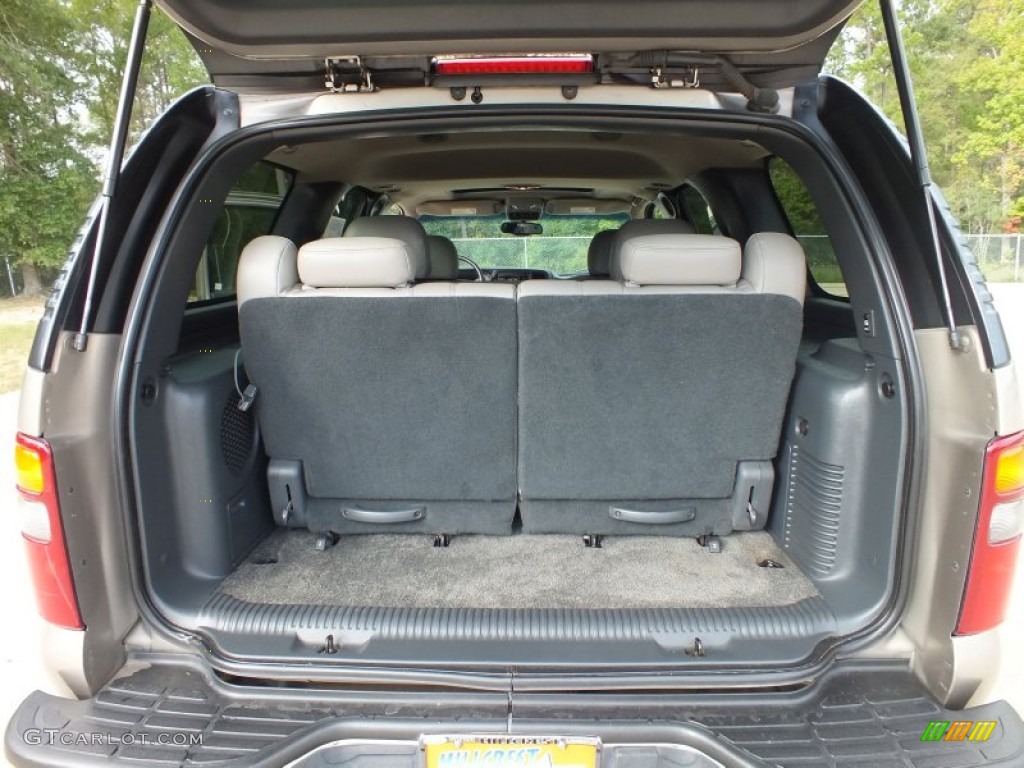 2002 Tahoe LT 4x4 - Light Pewter Metallic / Tan/Neutral photo #58