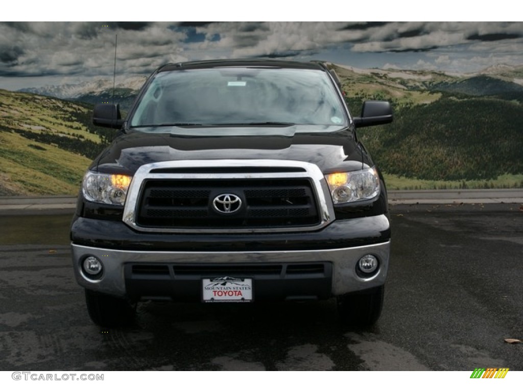 2013 Tundra CrewMax 4x4 - Black / Graphite photo #4