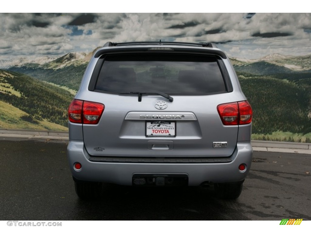 2013 Sequoia SR5 4WD - Silver Sky Metallic / Graphite photo #4