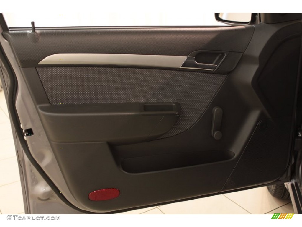 2010 Aveo LT Sedan - Medium Gray / Charcoal photo #5